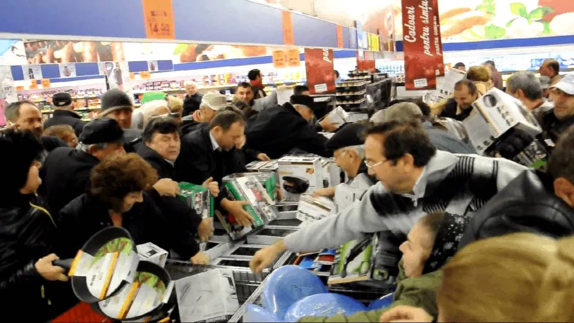 Un supermarket din Iaşi, amendat pentru că avea prea puţine produse promoţionale în stoc