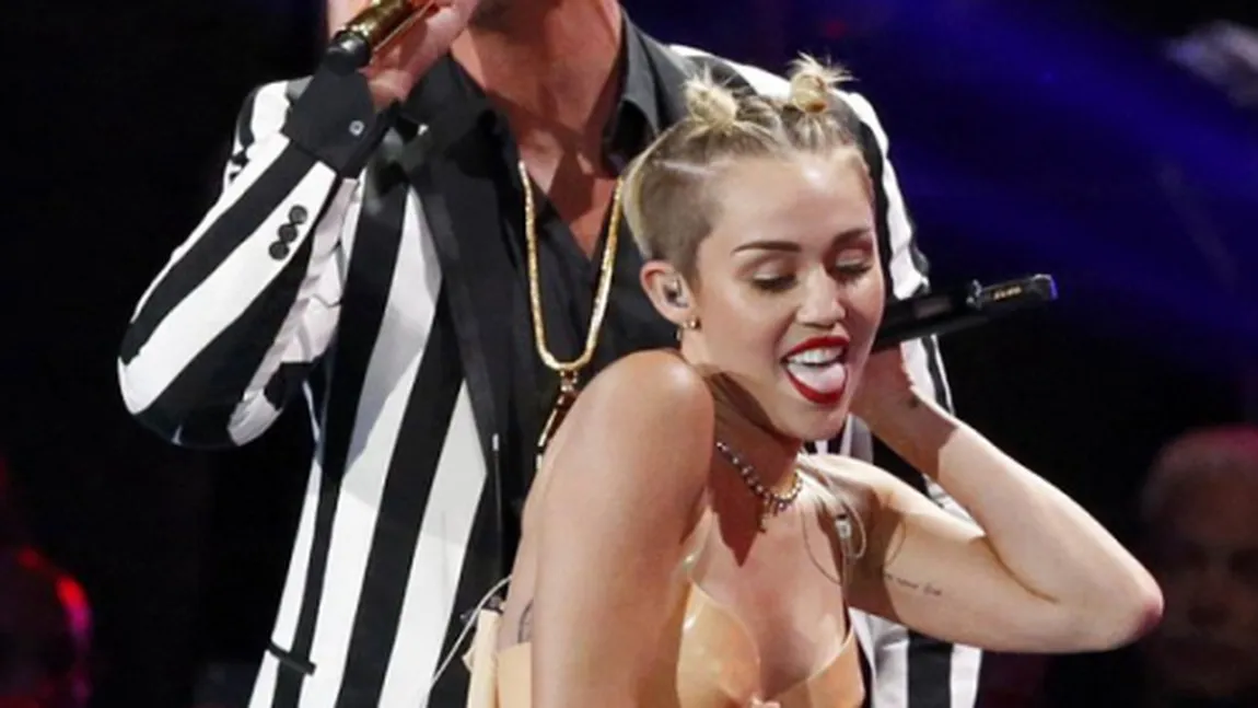 Miley Cyrus împlineşte 21 de ani. Cele mai şocante momente din cariera ei GALERIE FOTO