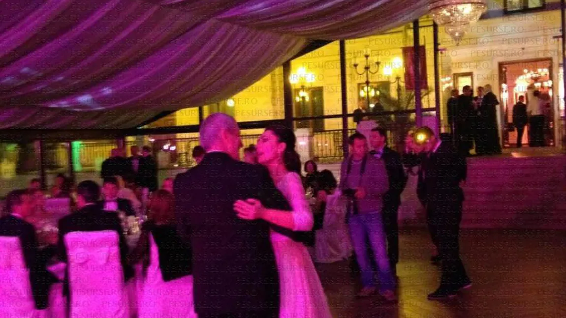 Proaspăta soţie a lui Călin Popescu Tăriceanu a fost încins ringul la dans la petrecerea de nuntă VIDEO