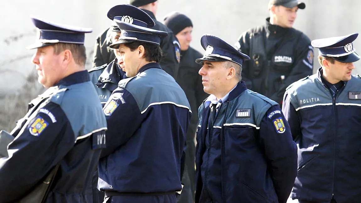Fals poliţist, prins după ce dădea amenzi elevilor din Bacău