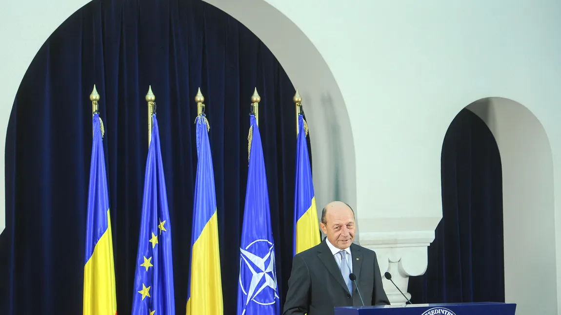Decrete de eliberare din funcţie a unor judecători şi procurori, semnate de Traian Băsescu