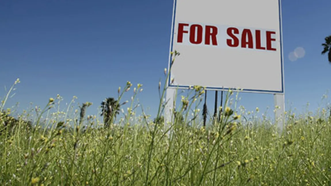 Ponta: Doar cetăţenii UE au dreptul să cumpere terenuri de la 1 ianuarie 2014
