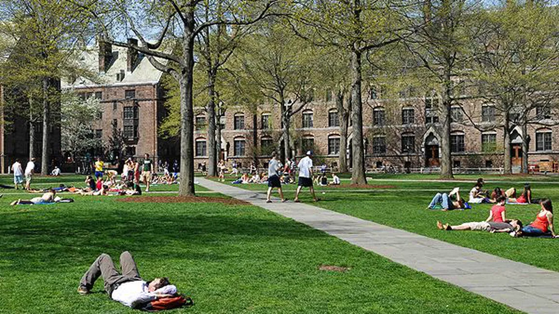 Campusul Universităţii Yale, ÎNCHIS. Studenţii s-au baricadat în cămine din cauza unui suspect înarmat