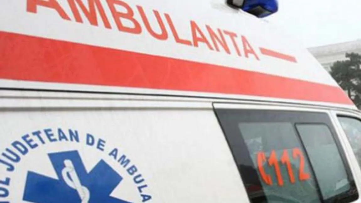 Trei fetiţe şi mama lor, intoxicate cu fum, în Bacău