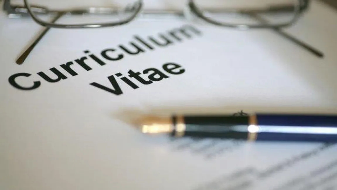 Vrei un loc de muncă? Vezi cuvintele pe care trebuie să le scoţi din CV