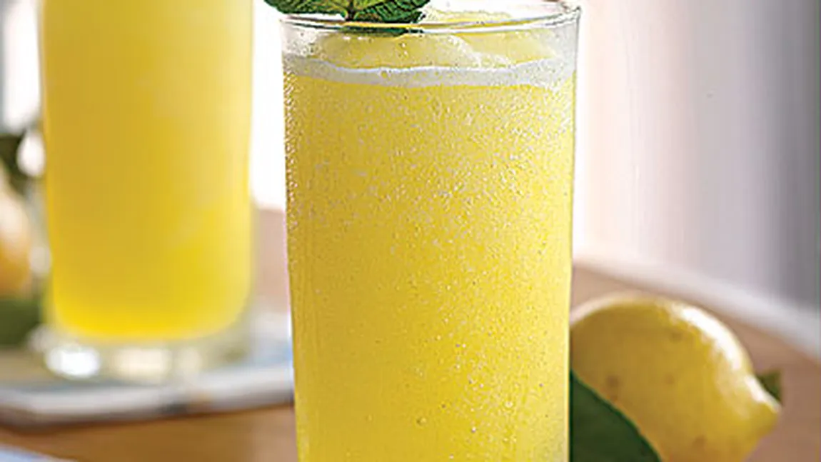 Cum se prepară limonada care ţine foamea departe