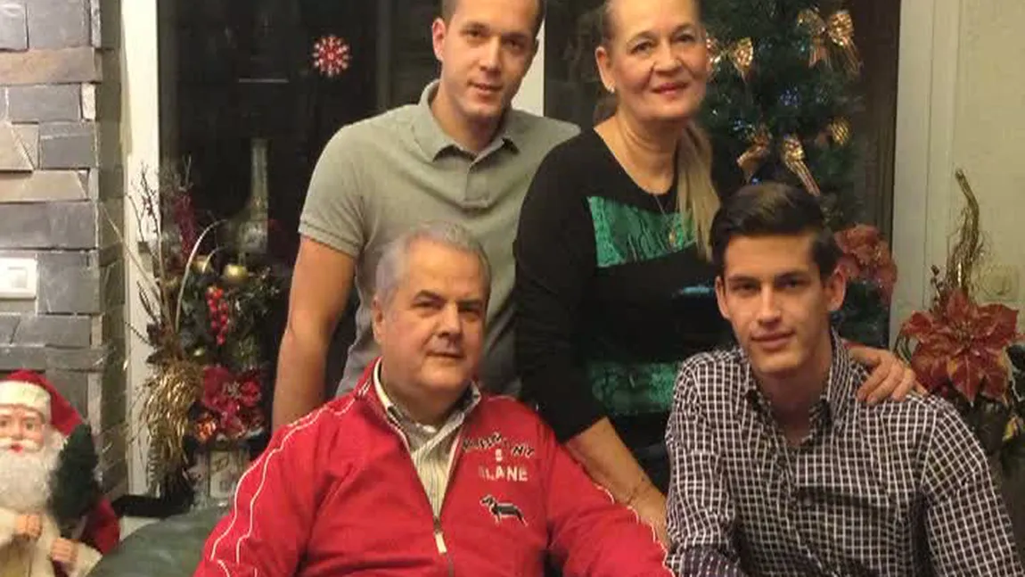 Adrian Năstase, primul Crăciun în familie după eliberarea din închisoare