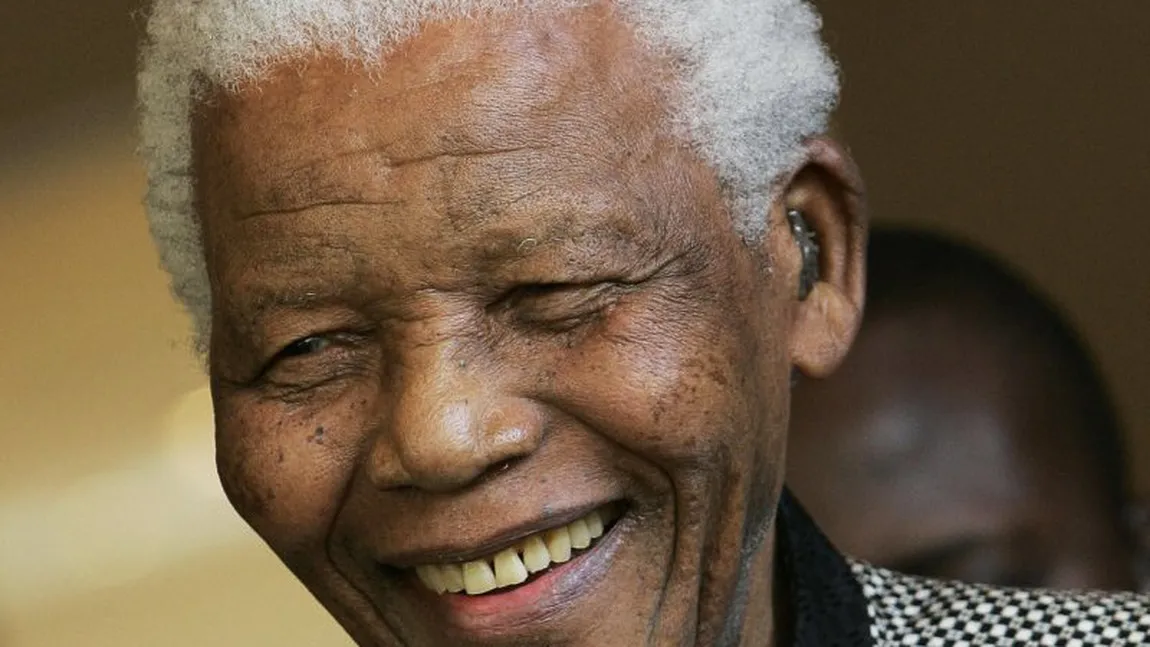 Nelson Mandela nu mai era conectat la aparatele de respirat înainte de a muri