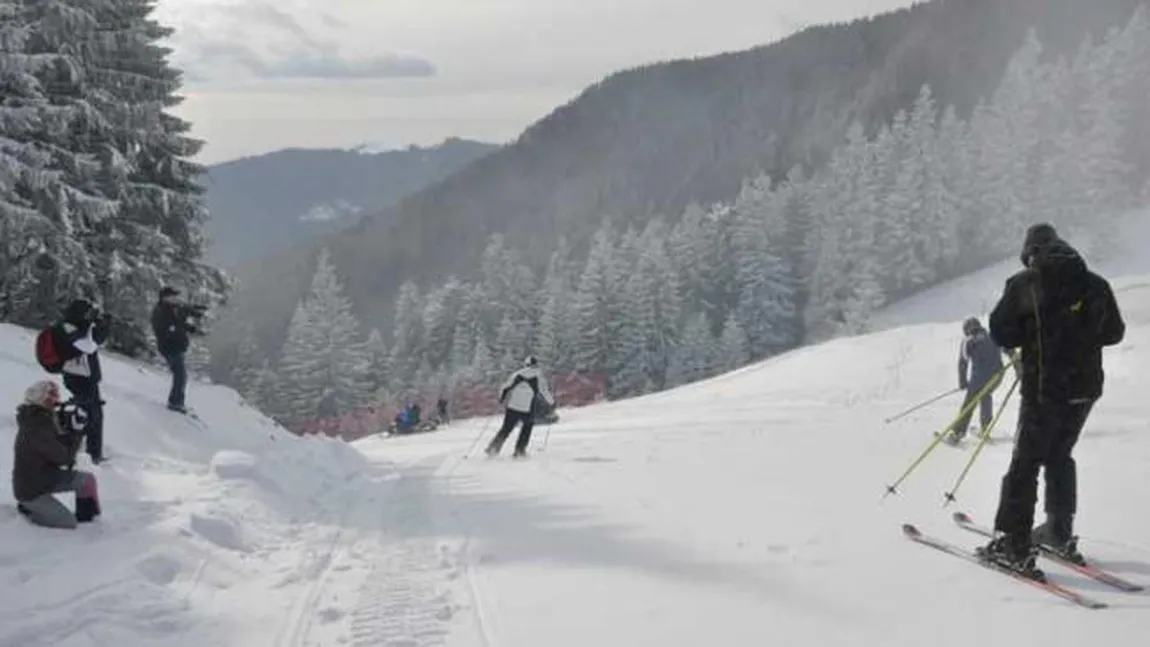 A început înzăpezirea artificială a Pârtiei Noi din Sinaia