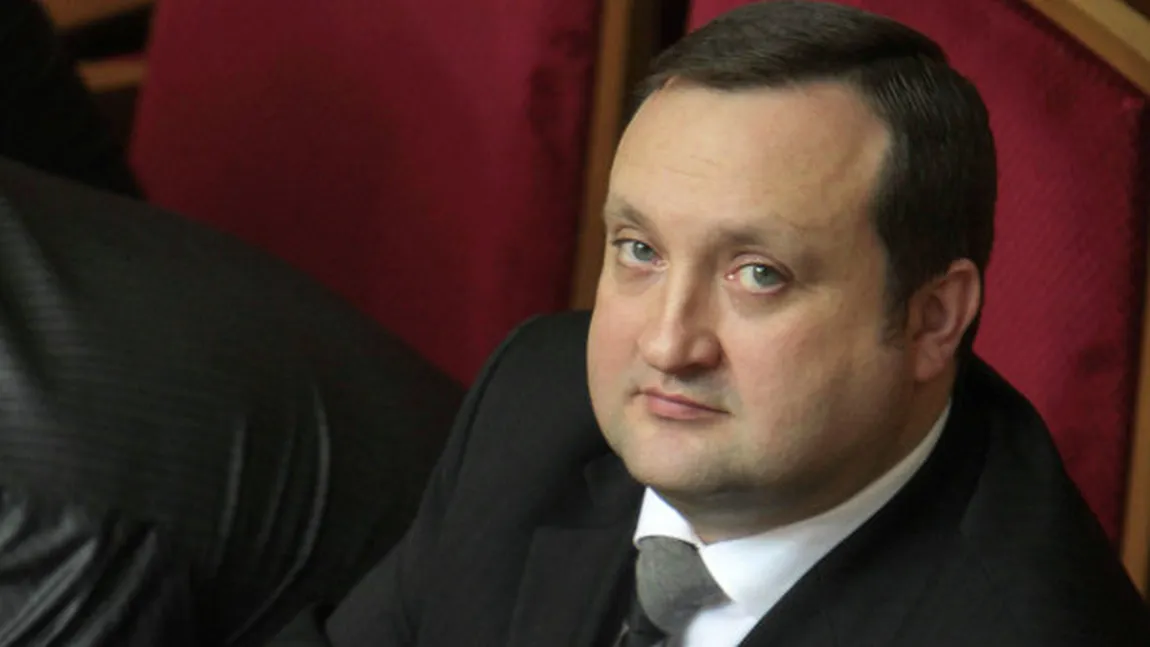 Vice prim-ministrul ucrainean: OPŢIUNEA alegerilor prezidenţiale anticipate trebuie DISCUTATĂ