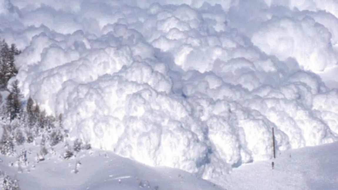 Risc de gradul patru de avalanşe în masivul Făgăraş. La Bâlea Lac, zăpada este de un metru şi jumătate