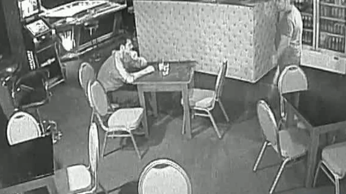 BĂTAIE cruntă într-un bar din Suceava. A băgat un bărbat în spital, dar e cercetat în LIBERTATE - VIDEO