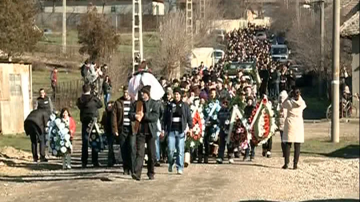 Victima lui SILVIU LUNG a fost înmormântată. Vezi ce a făcut fostul fotbalist în ziua funeraliilor VIDEO