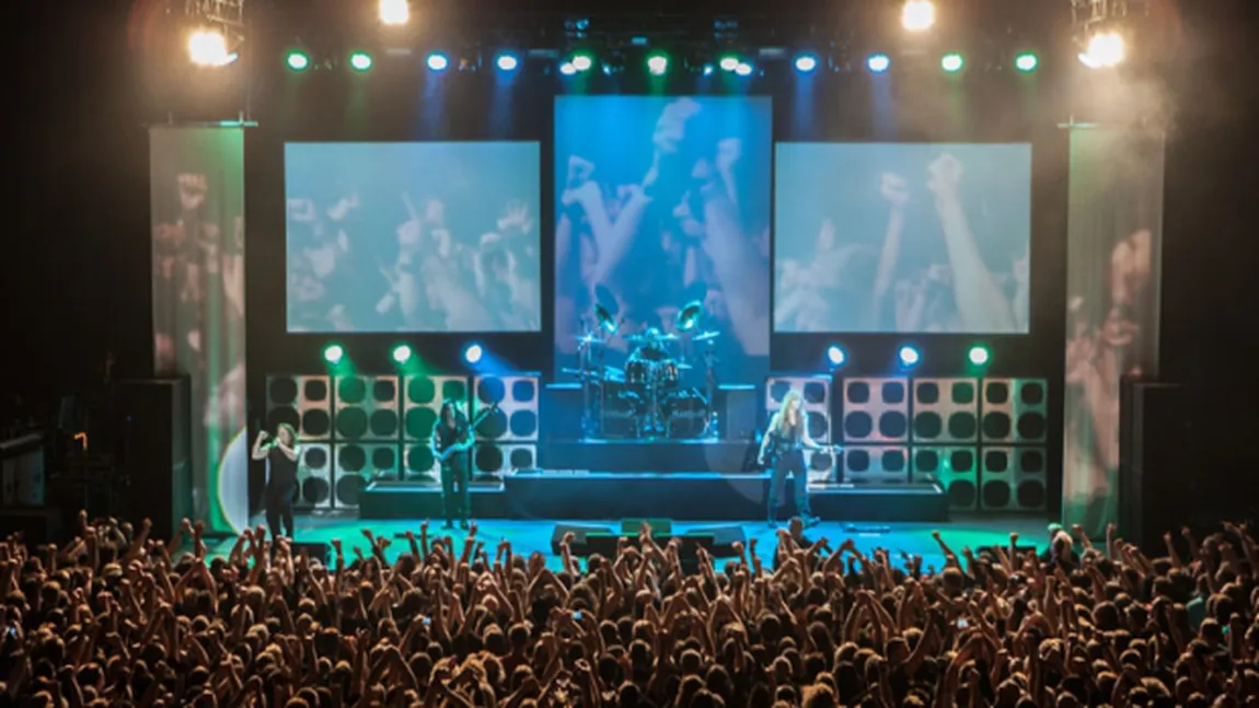 Drapelul României, pe coperta noului album al formaţiei rock Manowar