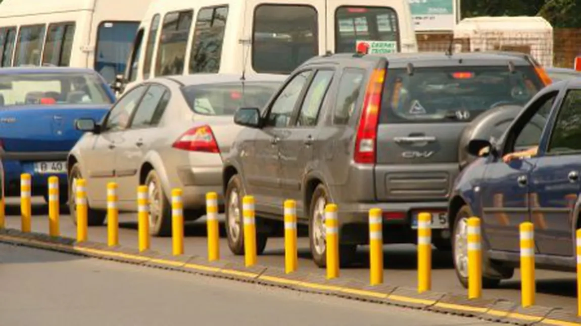 Sânta Maria blochează România. Trafic blocat pe DN 1. Ponta spune că va face autostrada Comarnic-Braşov