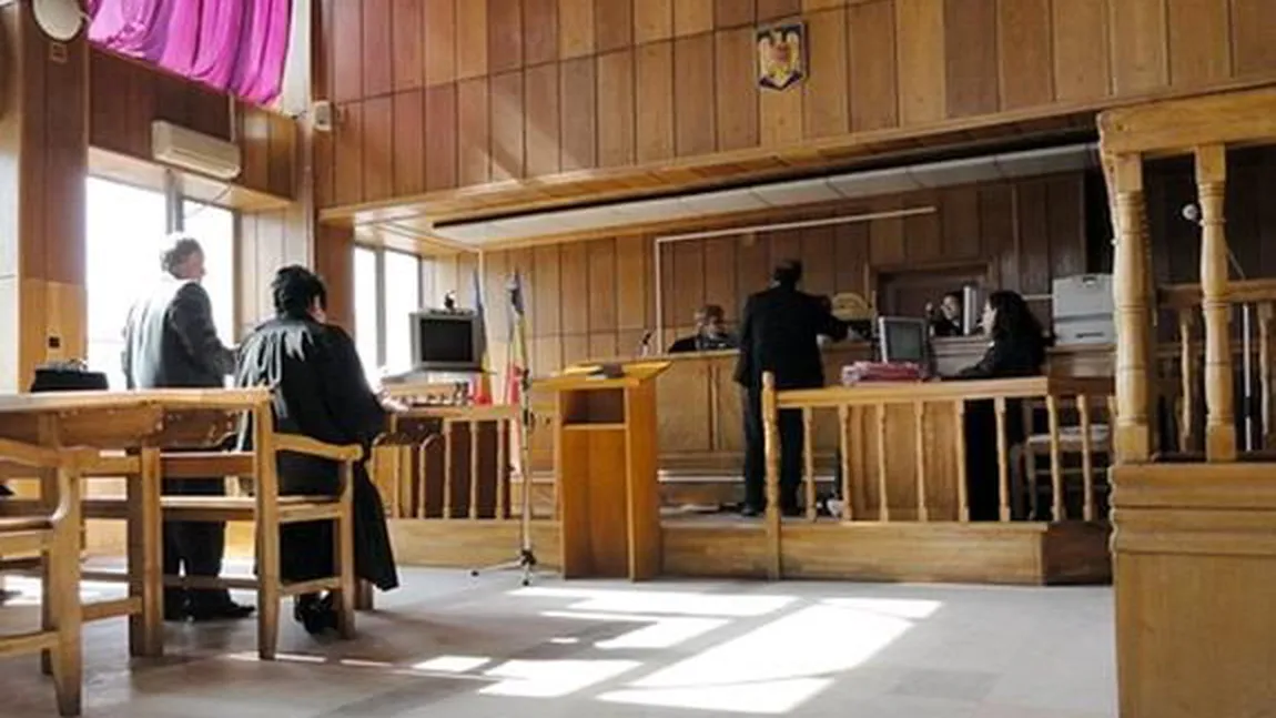 Avocat orădean, reţinut după ce a şantajat o judecătoare ca să nu mai autorizeze interceptări