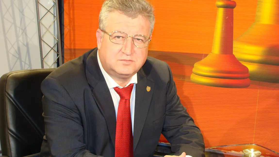 Daniel Savu: Iohannis este total nepregătit pentru funcţia de Preşedinte al României