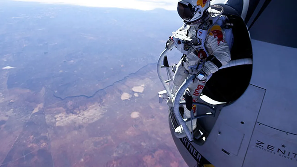 SALTUL ISTORIC al lui Felix Baumgartner: Ce a văzut paraşutistul în timpul coborârii cu viteza sunetului VIDEO