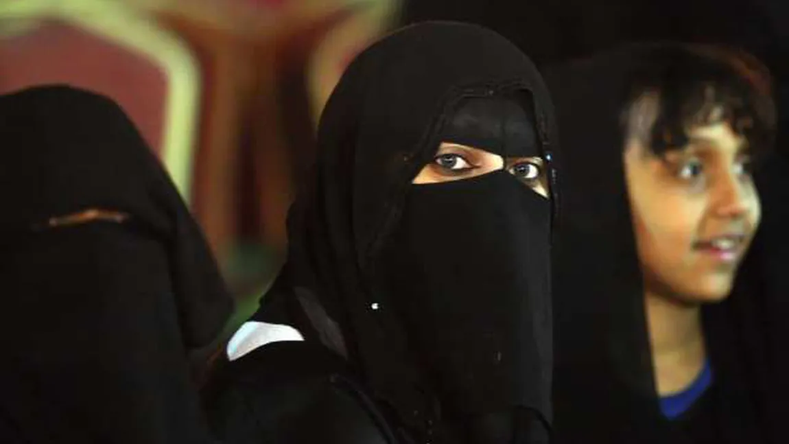 Femeile trebuie însoţite de un tutore atunci când merg la medic, în Arabia Saudită