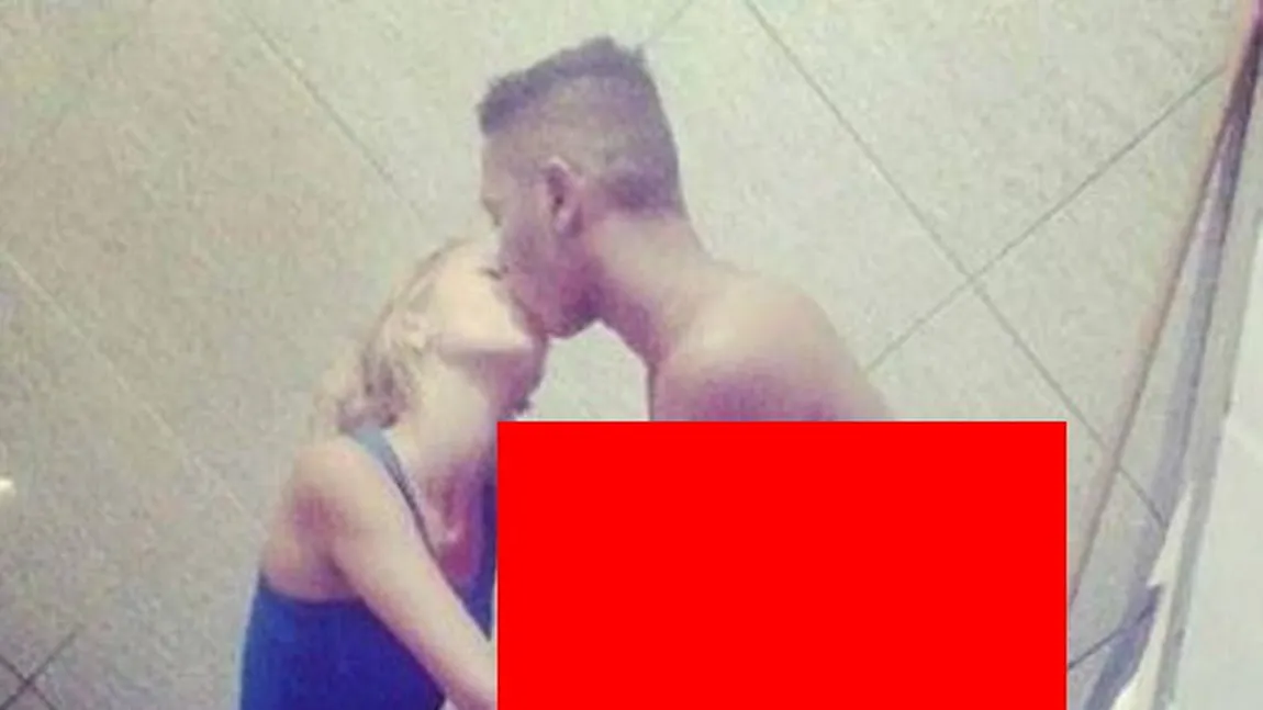 S-a fotografiat în timp ce îşi săruta IUBITUL şi a postat imaginea pe FACEBOOK: Toţi au râs de GESTUL lor FOTO