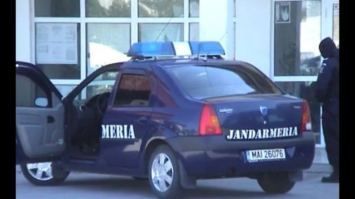 Maşină de jandarmi, implicată într-un accident la Ploieşti