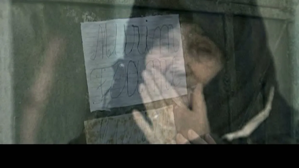 Strigăt DISPERAT de ajutor. Povestea CUTREMURĂTOARE a doi bătrâni uitaţi de copii VIDEO