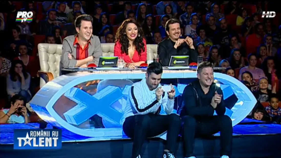 Romanii au talent 2014. Cei mai tari păpuşari au adus Rolling Stones pe scenă