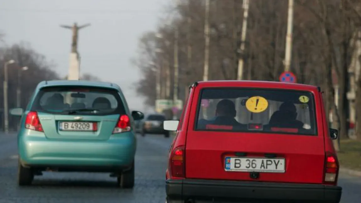 CODUL RUTIER 2014. Anumiţi SOFERI, OBLIGAŢI să aibă ÎNSOŢITOR la deplasări pe timp de noapte