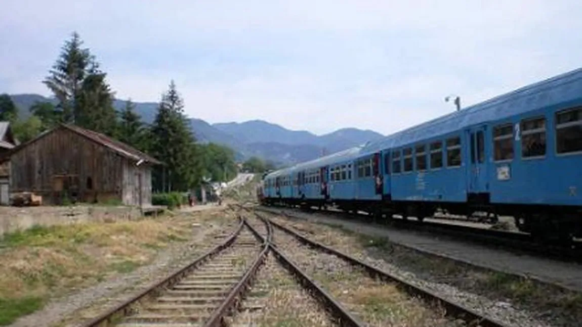 Ghinion EXTREM. Un bărbat a murit lovit de tren după ce şi-a prins piciorul în macaz VIDEO