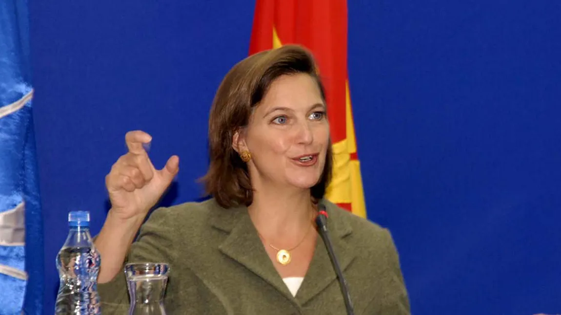 Victoria Nuland poate fi auzită cum JIGNEŞTE UE într-o înregistrare postată pe Youtube: 