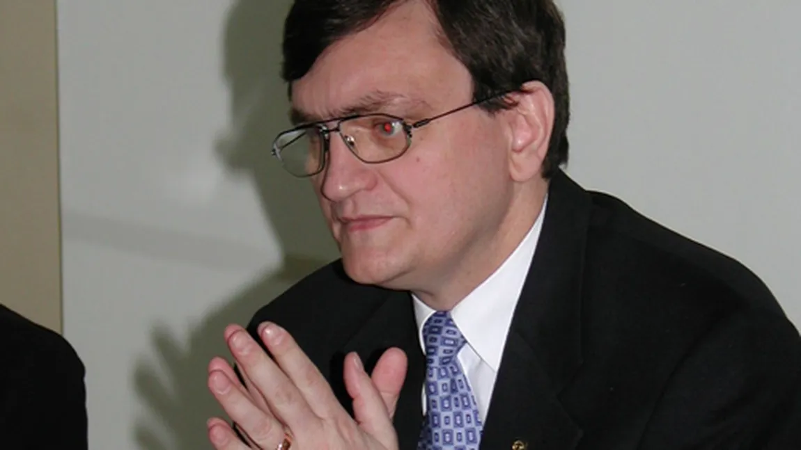 Victor Ciorbea, avizat favorabil de comisiile parlamentare de buget-finanţe pentru Consiliul ASF