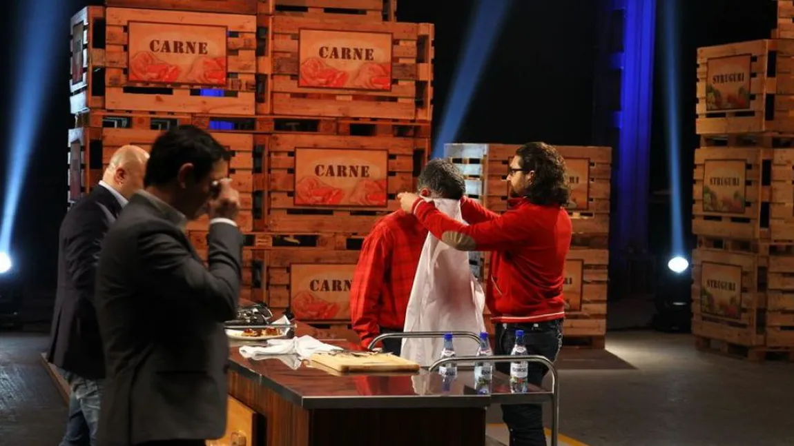 MASTERCHEF: Concurentul care i-a făcut pe cei trei juraţi să plângă