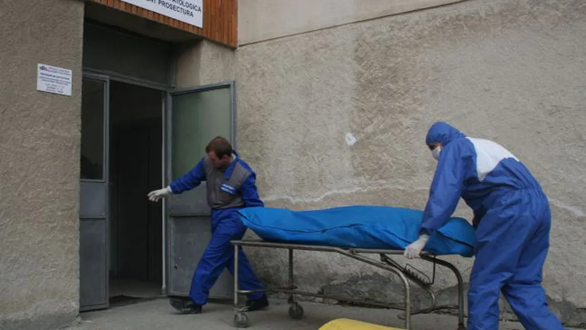 Cadavrul unui bărbat sfâşiat de câini, descoperit într-o clădire abandonată