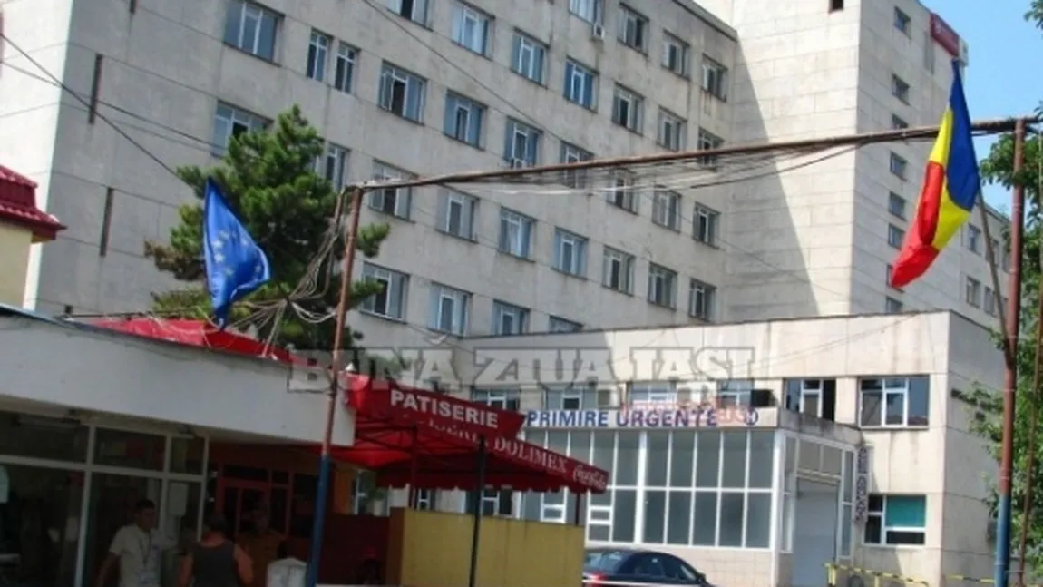 Acuzaţii grave într-un spital din Iaşi: O bolnavă imobilizată la pat a fost lovită în cap de un stativ