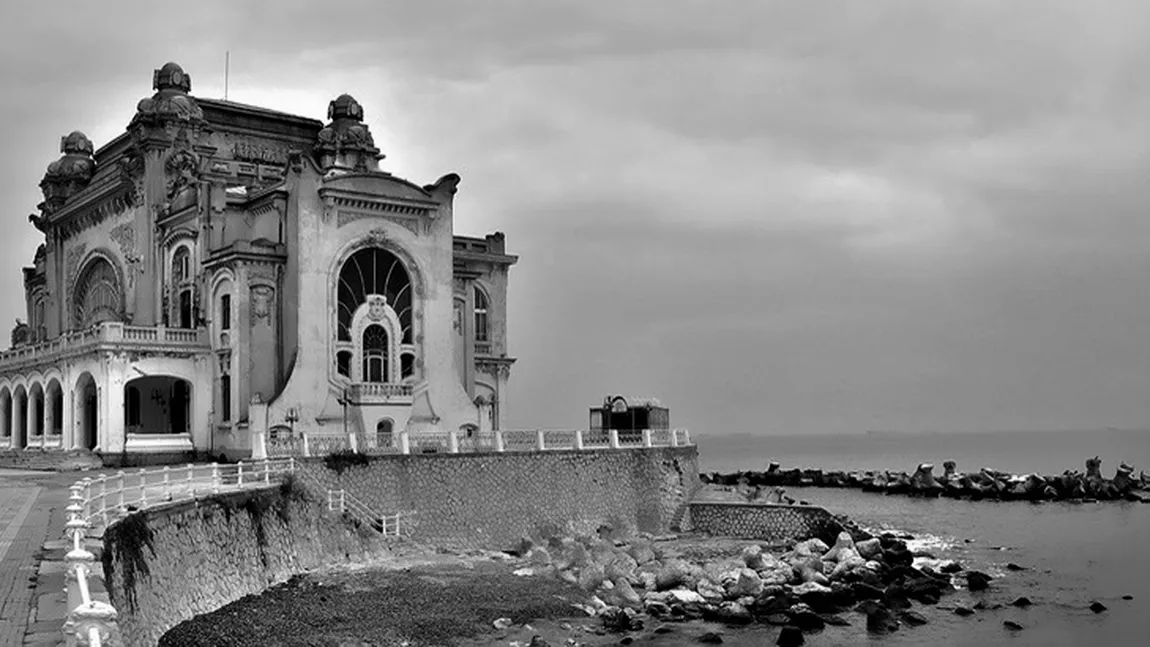 FILM DOCUMENTAR. Cazinoul din Constanţa, bombardat de nemţi în Primul Război Mondial