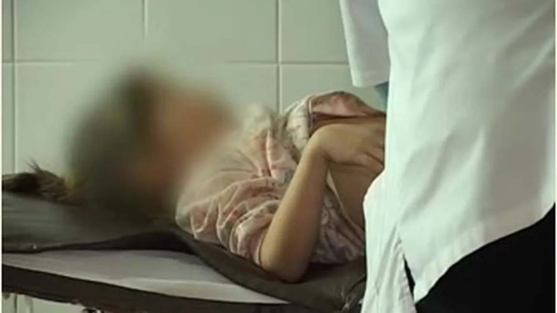 12 copii de la o casă de tip familial, duşi de urgenţă la spital cu Hepatita A