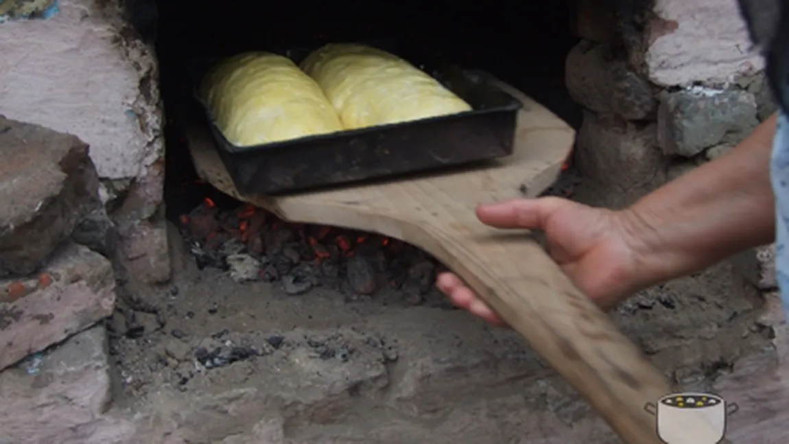 Mai rău ca în bancurile cu olteni. Cozonacul de Băileşti conţine un ingredient 