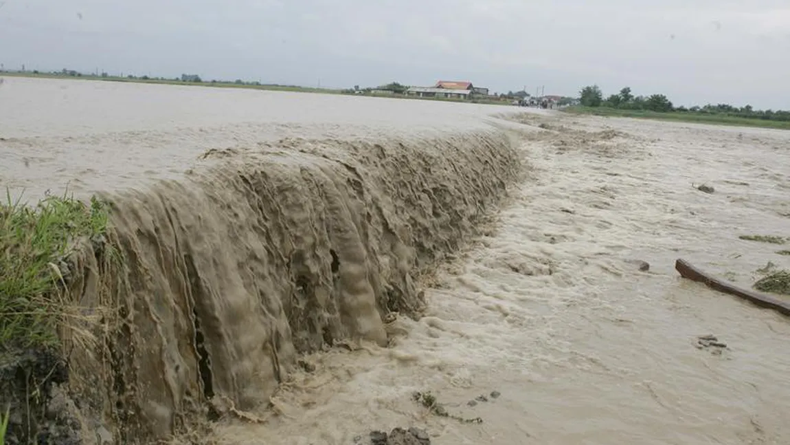 Guvernul ar putea să-i despăgubească pe cei afectaţi de inundaţii