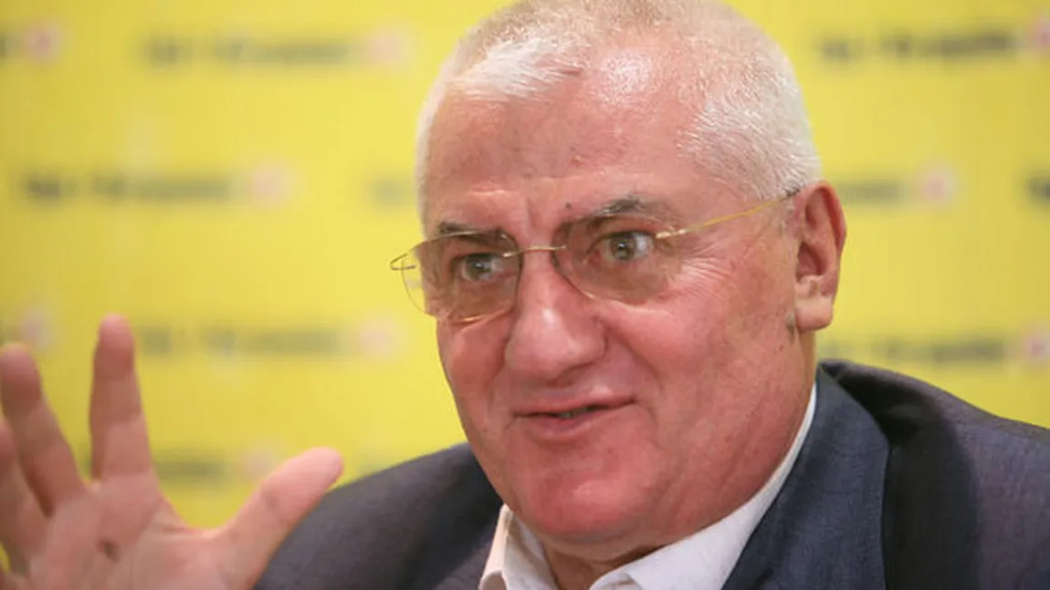 DUMITRU DRAGOMIR, dezvăluiri BOMBĂ. Uite CUI şi CE i-a dat ŞPAGĂ