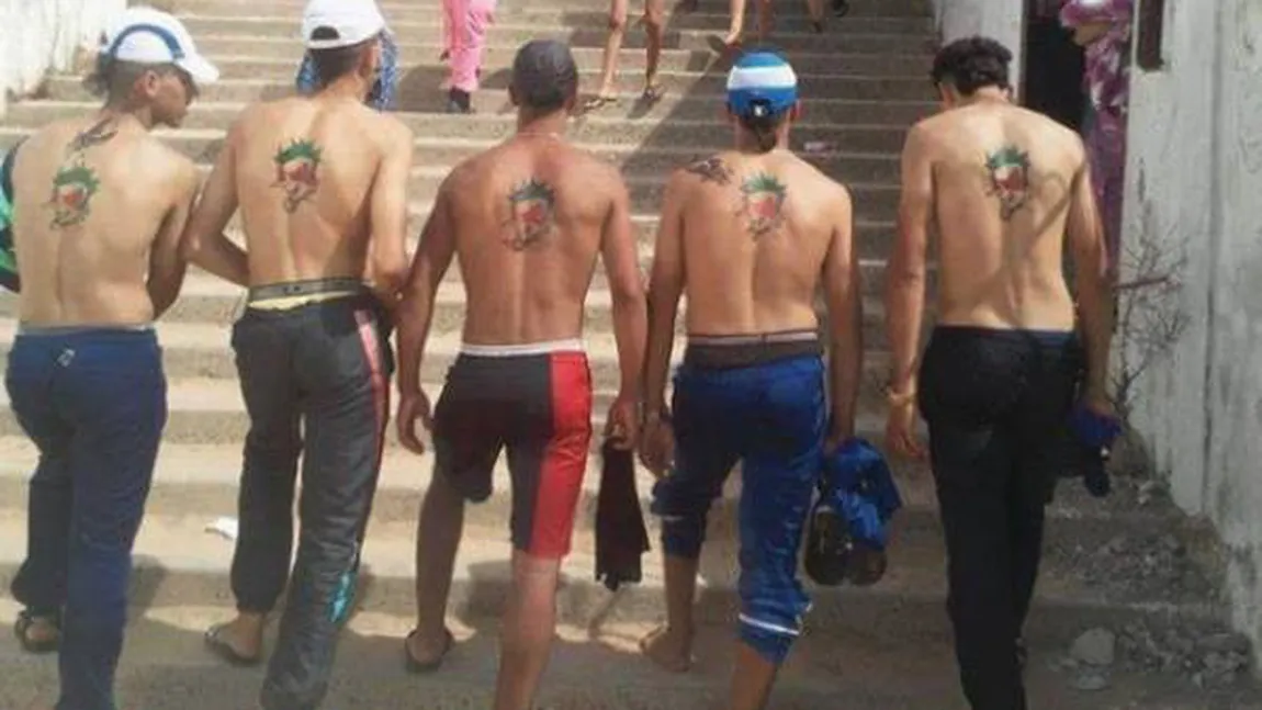 În Maroc, tinerii cu frizuri ciudate sunt tunşi în dubele poliţiei