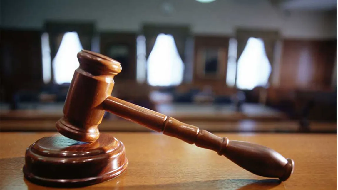Cei patru judecători de la Tribunalul Bucureşti au fost arestaţi