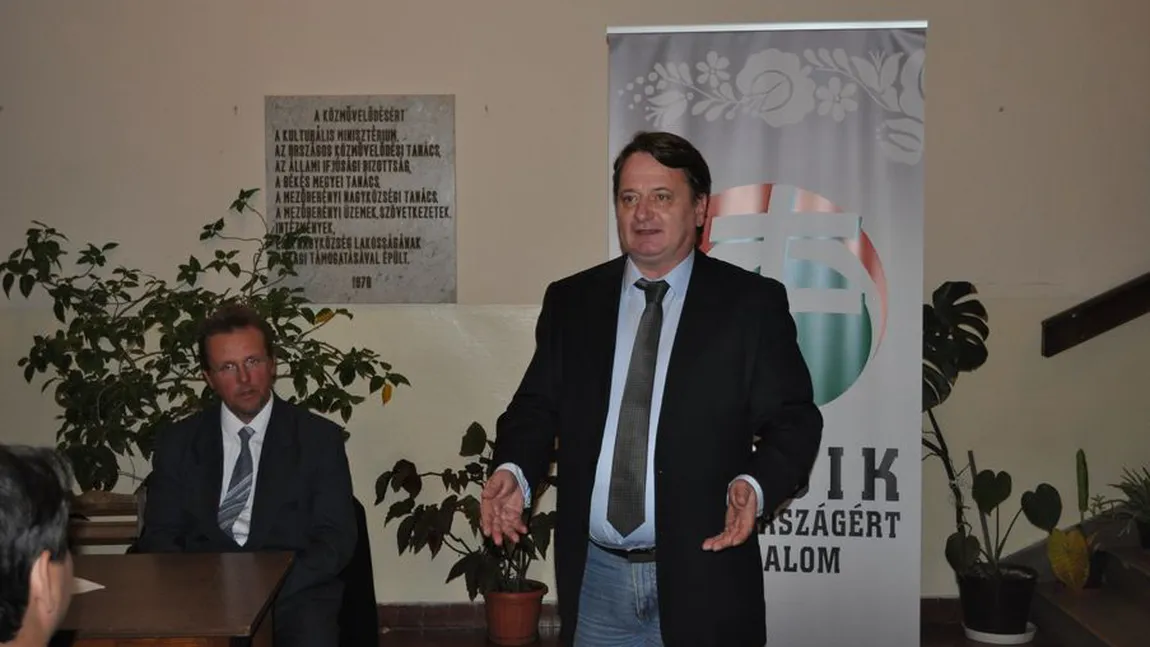 Europarlamentarul Jobbik acuzat de spionaj pentru Rusia, apărat de partidul său