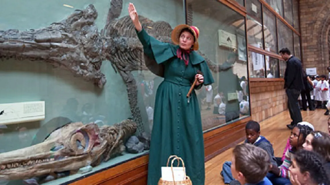 Mary Anning a devenit cercetătoare după ce a căutat fosile pentru a-şi întreţine familia