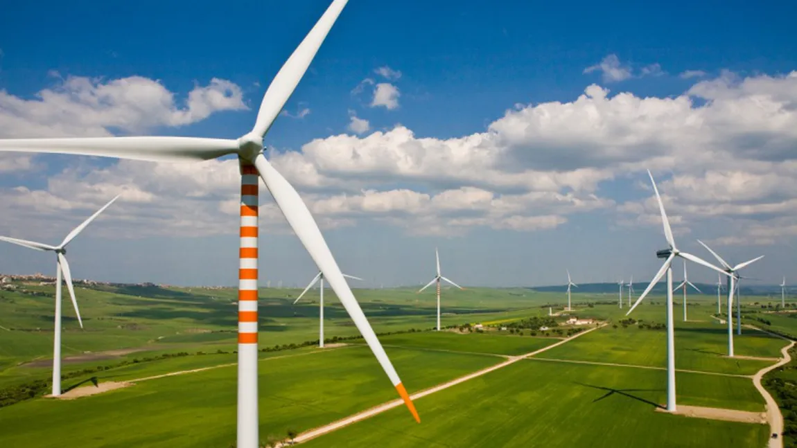 Proiectele eoliene şi solare nu vor mai fi finanţate din bani europeni în perioada 2014-2020