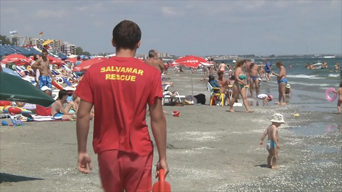Plaje româneşti FĂRĂ SALVAMARI. Primăriile din Constanţa au anunţat că nu au bani pentru salariile lor