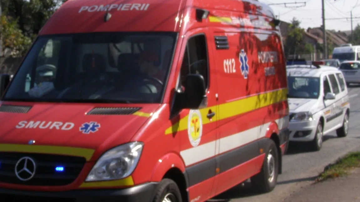 Accident GRAV în Argeş. Doi copii au ajuns în spital