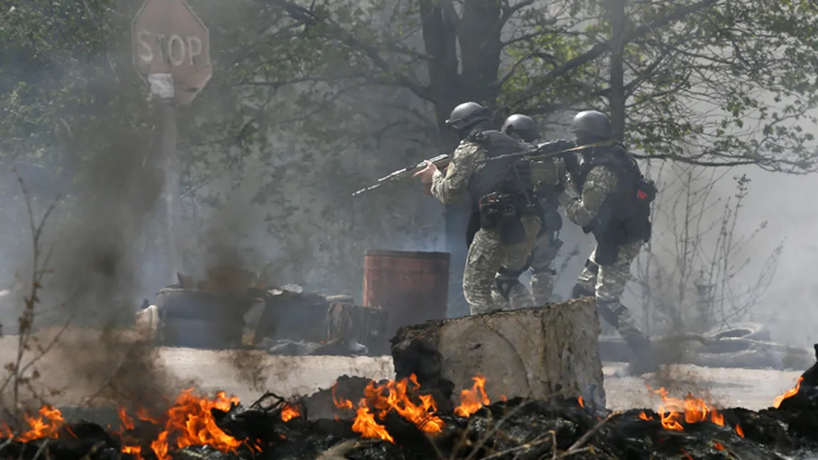 UCRAINA: Membrii Crucii Roşii reţinuţi pentru 