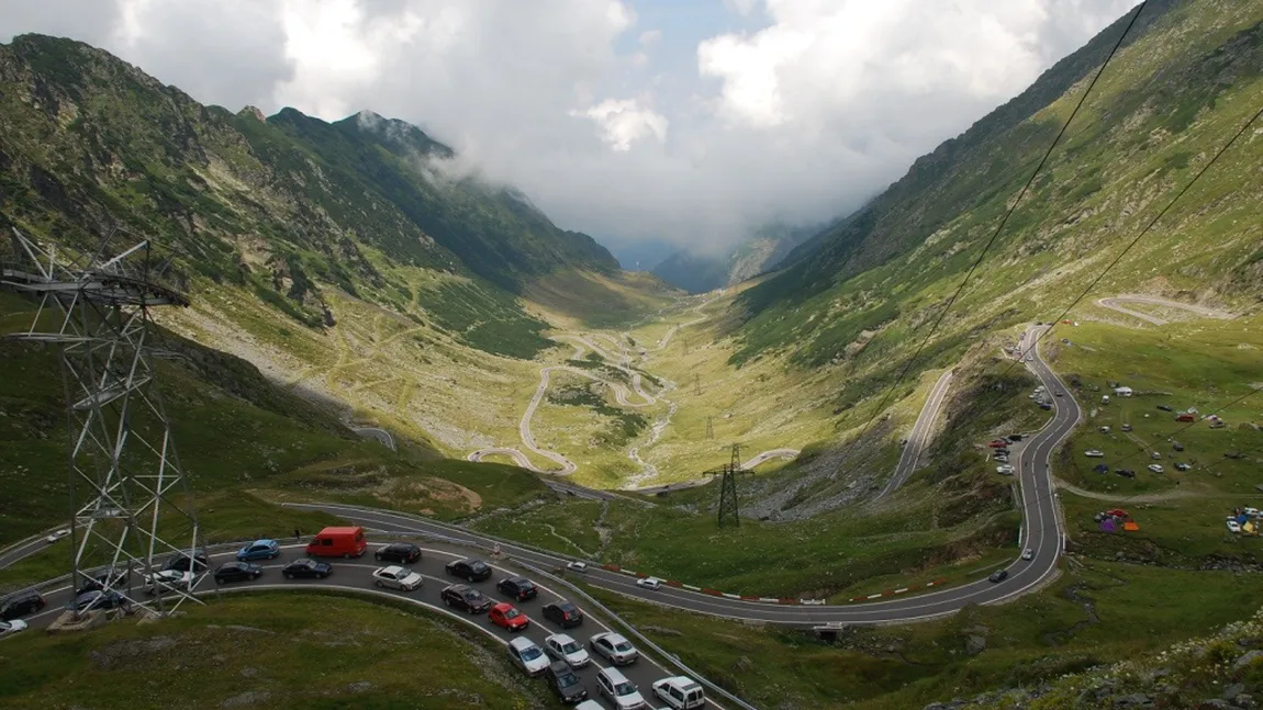 Peste patru ani se va putea circula nouă luni pe an, pe Transfăgărăşan