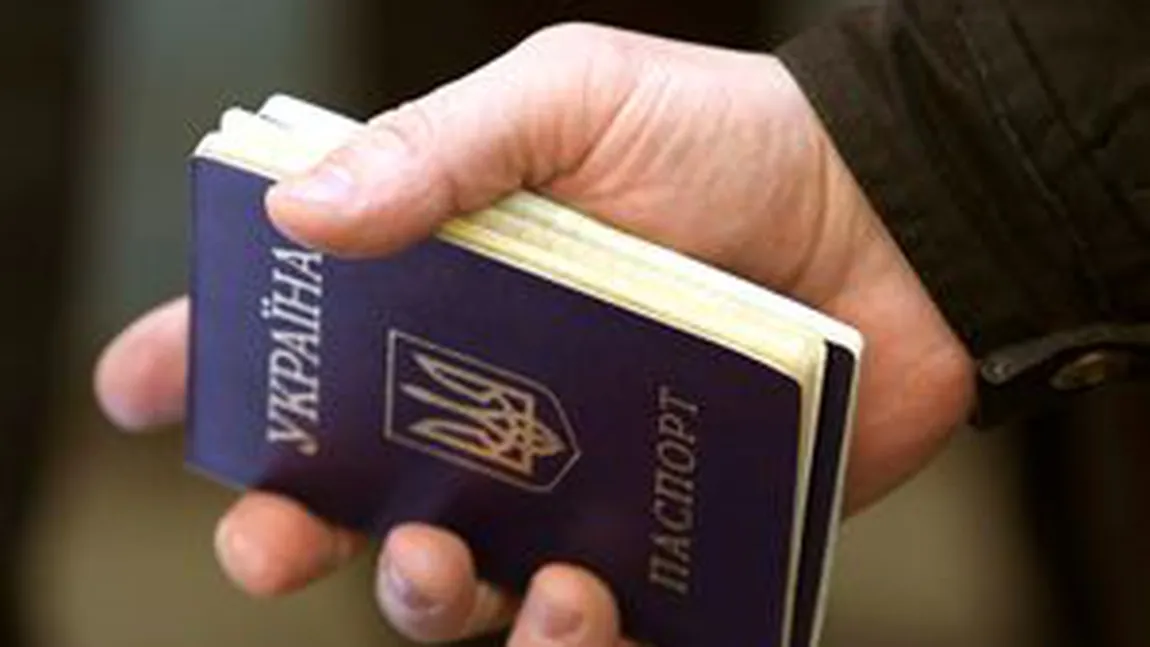 Ucraina ar putea introduce vize pentru cetăţenii ruşi