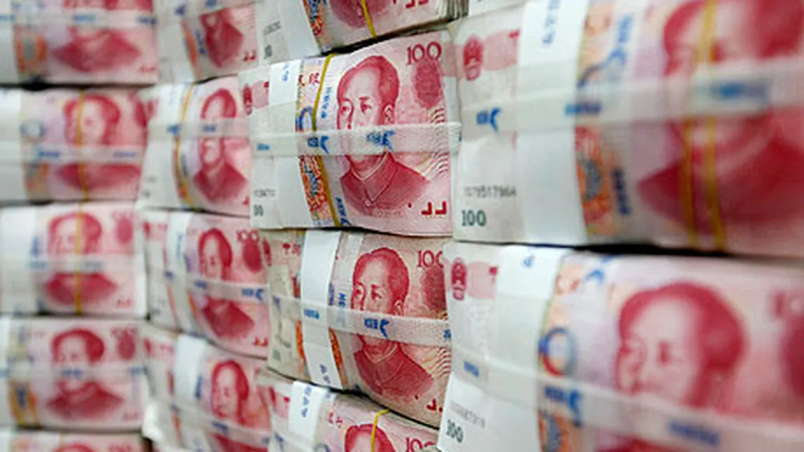 Tone de bancnote, descoperite în casa unui politician chinez